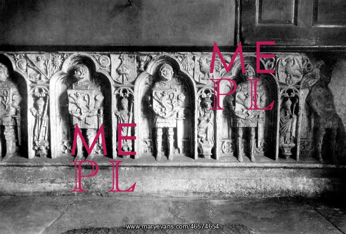  : Guisborough, The De Brus Cenotaph 1899