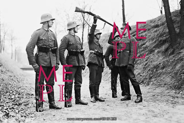 : Gun control in the Reichswehr, 1930 : Gun control in the Reichswehr, 1930