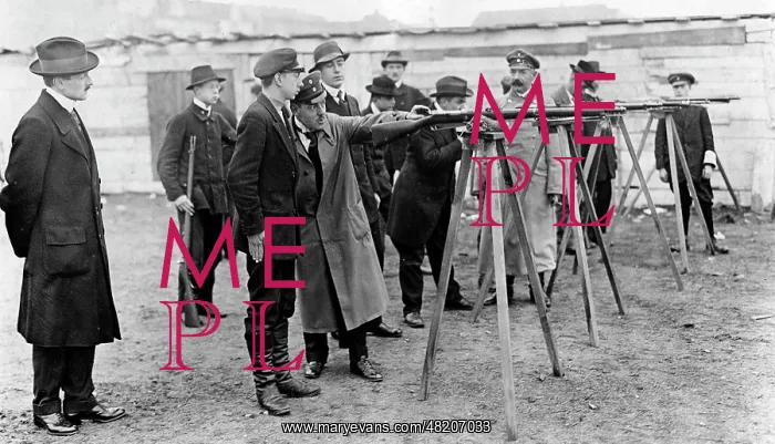 : Gun instruction, 1915 : Gun instruction, 1915