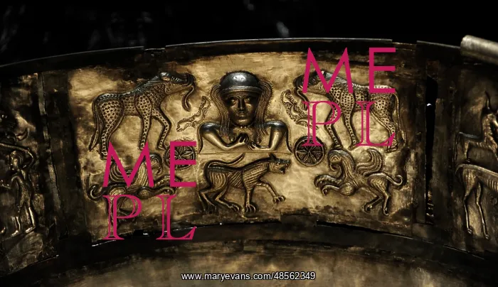 : The Gundestrup cauldron. Silver vessel. 200 BC and 300 AD. G : The Gundestrup cauldron. Silver vessel. 200 BC and 300 AD. G