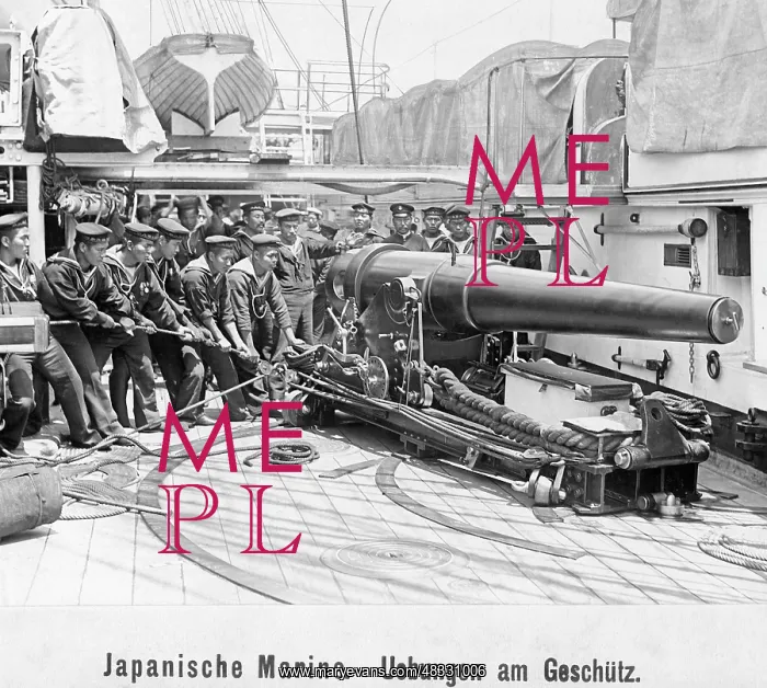  : Gunnery practice on a Japanese warship, 1903