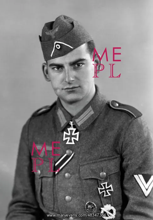 : Gustav Bergmann, 1942 : Gustav Bergmann, 1942