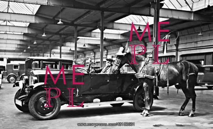: Gustav Hartmann during the visit of the Opel works in Russel : Gustav Hartmann during the visit of the Opel works in Russel