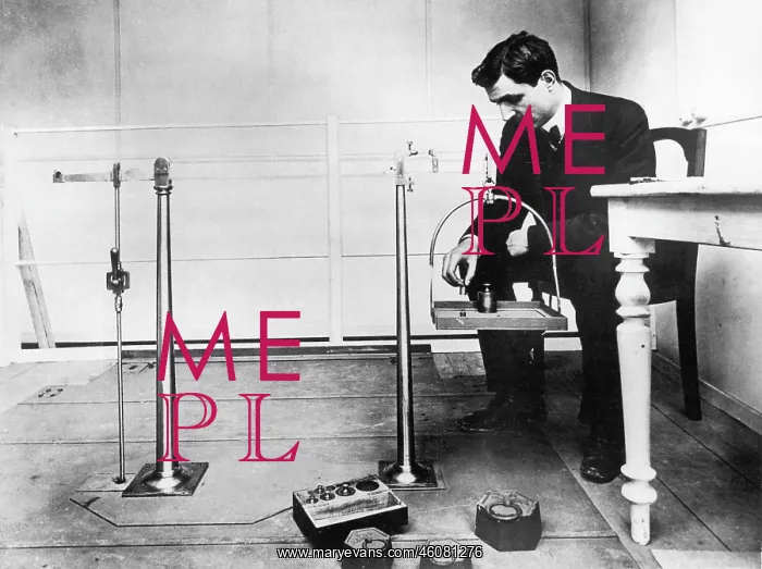 : Gustave Eiffel during the performance of experiments
