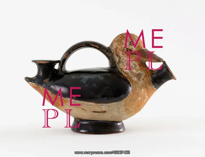 : Guttus in the shape of a duck : Guttus in the shape of a duck