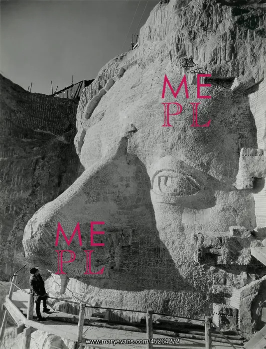 : Gutzon Borglum inspects Thomas Jefferson's face : Gutzon Borglum inspects Thomas Jefferson's face