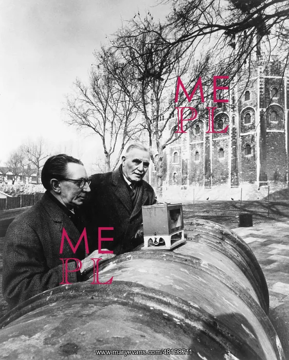  : Guy Lambert and John Cutten at Tower of London
