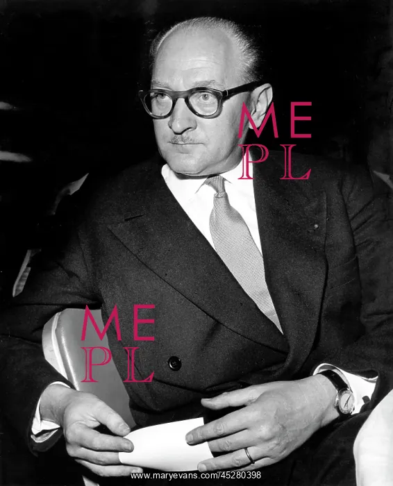 : Guy Mollet : Guy Mollet
