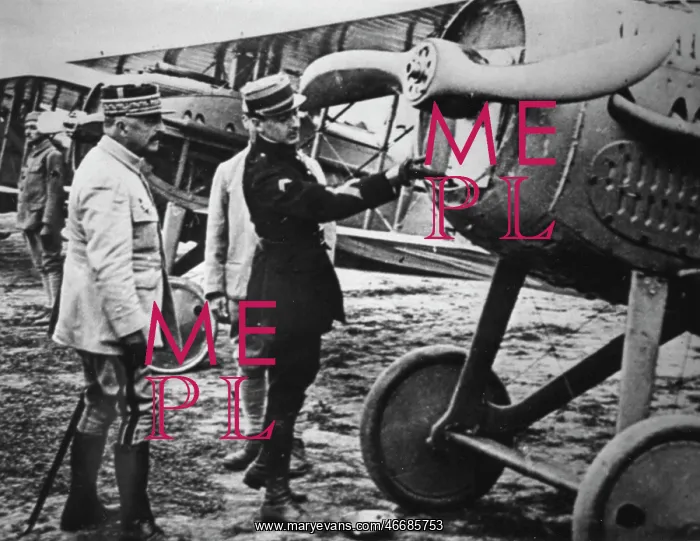 : Guynemer and d'Esperey with SPAD VII : Guynemer and d'Esperey with SPAD VII