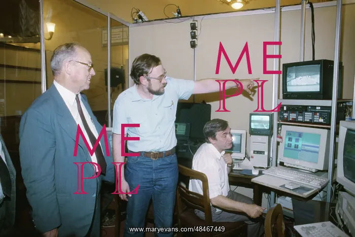 : H. Blix visits Russia : H. Blix visits Russia