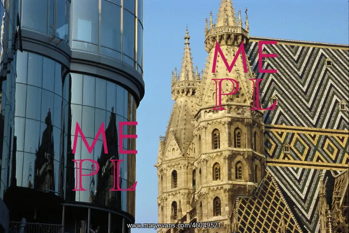 : Haas-House and St. Stephen's Cathedral : Haas-House and St. Stephen's Cathedral
