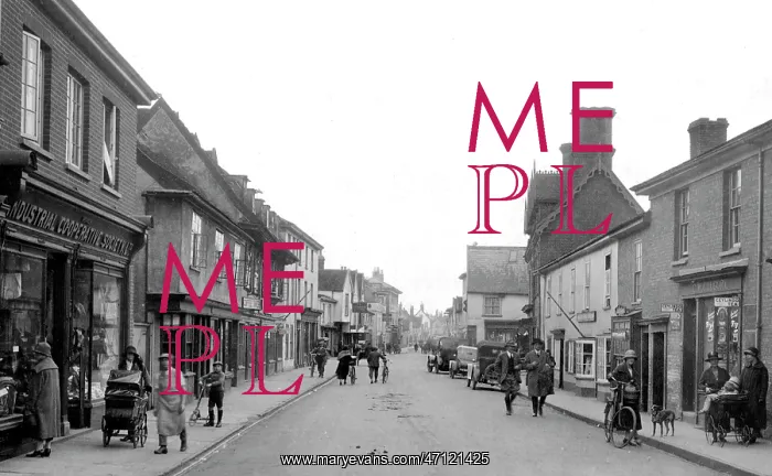  : Hadleigh High Street probably 1920s