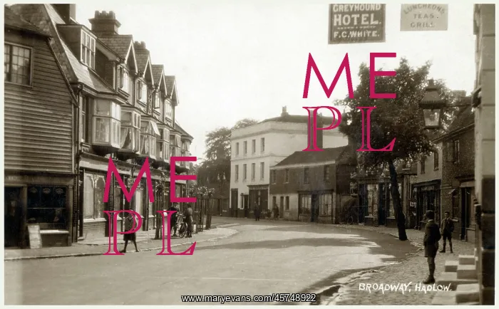  : Hadlow, Kent - Broadway