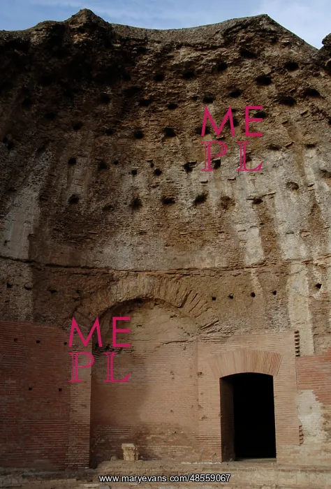 : Hadrian's Villa. The Heliocaminus Baths. 2nd century. Italy : Hadrian's Villa. The Heliocaminus Baths. 2nd century. Italy