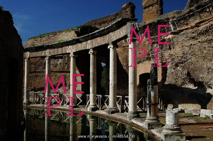 : Hadrian's Villa. Maritime Theatre. 2nd century. Italy : Hadrian's Villa. Maritime Theatre. 2nd century. Italy
