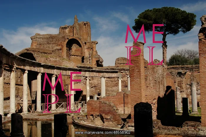 : Hadrian's Villa. Maritime Theatre. 2nd century. Italy : Hadrian's Villa. Maritime Theatre. 2nd century. Italy