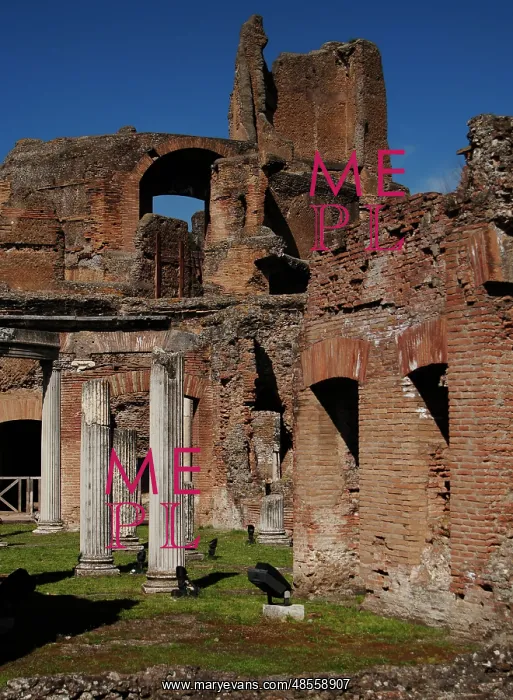 : Hadrian's Villa. Maritime Theatre. 2nd century. Italy : Hadrian's Villa. Maritime Theatre. 2nd century. Italy
