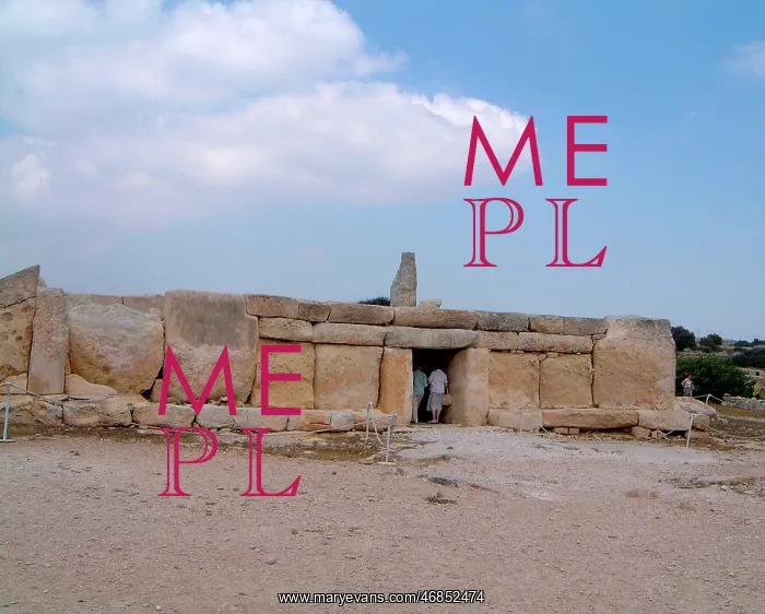 : HAGAR QIM MEGALITH / MALTA : HAGAR QIM MEGALITH / MALTA