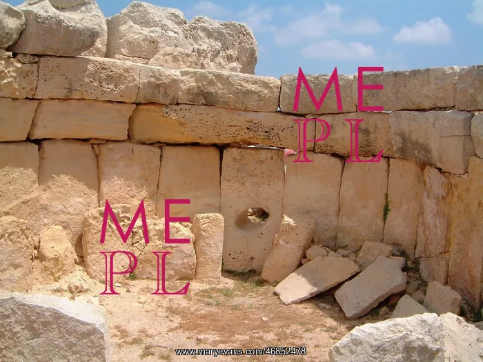 : HAGAR QIM MEGALITH / MALTA : HAGAR QIM MEGALITH / MALTA