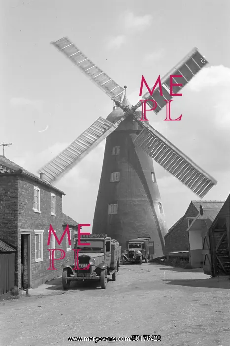 : Hagg Windmill, Deep Lane, Hagworthingham, East Lindsey : Hagg Windmill, Deep Lane, Hagworthingham, East Lindsey