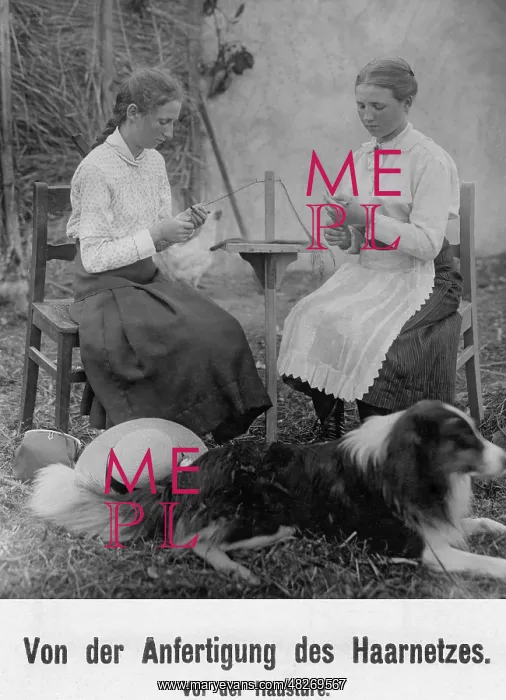 : Hairnet production, 1918 : Hairnet production, 1918
