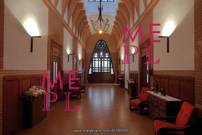  : Hallway, Colegio Teresiano, Barcelona