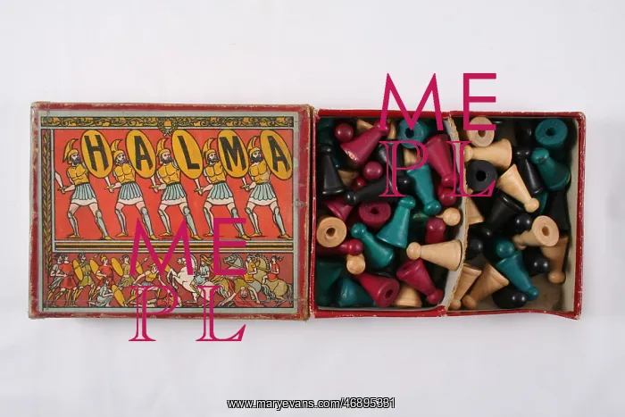 : Halma packaging and boxed pegs, roman style : Halma packaging and boxed pegs, roman style
