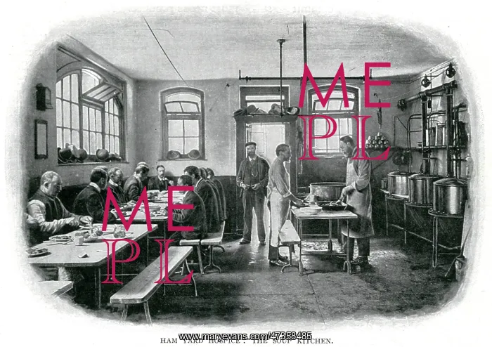 : Ham Yard, soup kitchen 1900 : Ham Yard, soup kitchen 1900