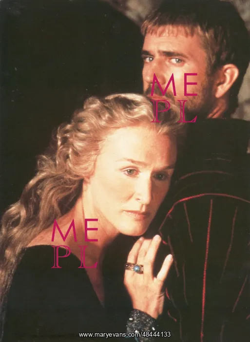 : HAMELT GLENN CLOSE as Gertrude, MEL GIBSON as Hamlet HAMELT : HAMELT GLENN CLOSE as Gertrude, MEL GIBSON as Hamlet HAMELT