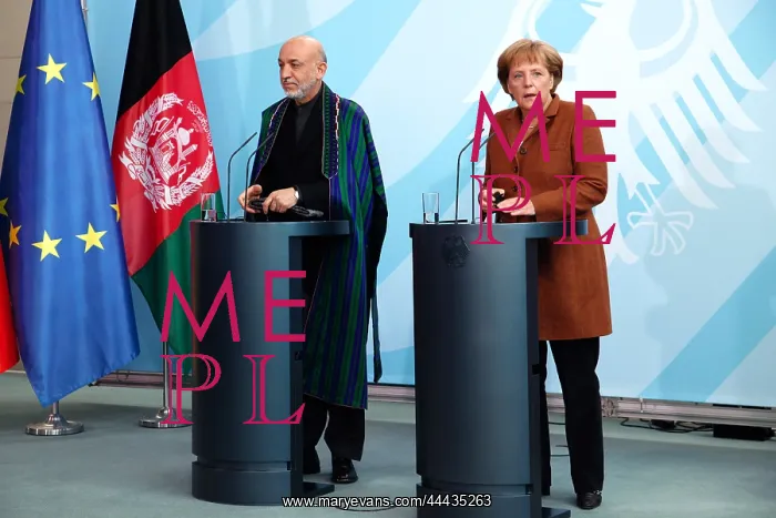 : Hamid Karzai & Angela Merkel : Hamid Karzai & Angela Merkel