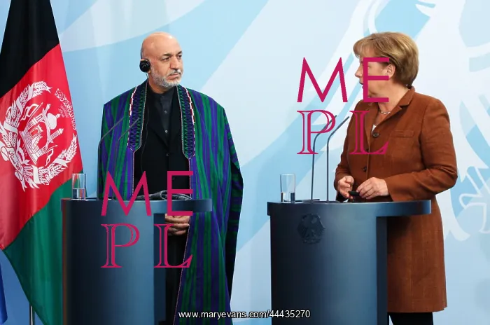 : Hamid Karzai & Angela Merkel : Hamid Karzai & Angela Merkel