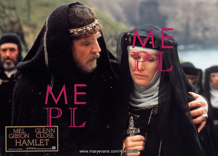 : HAMLET ALAN BATES, Claudius, GLENN CLOSE, as Gertrude : HAMLET ALAN BATES, Claudius, GLENN CLOSE, as Gertrude