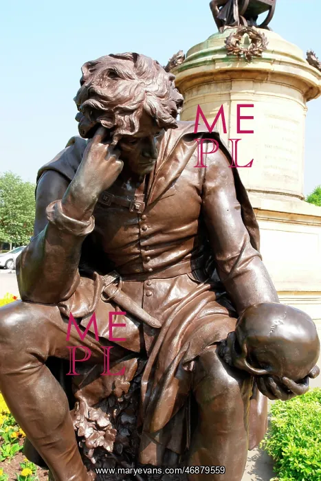 : Hamlet sculpture, Stratford-upon-Avon : Hamlet sculpture, Stratford-upon-Avon