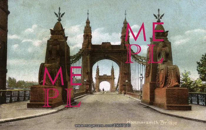 : Hammersmith Bridge, London : Hammersmith Bridge, London