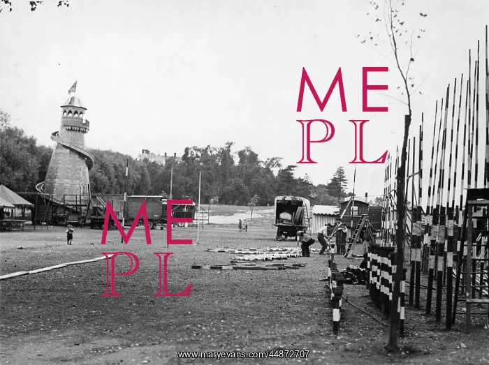 : HAMPSTEAD FAIR 1930S : HAMPSTEAD FAIR 1930S