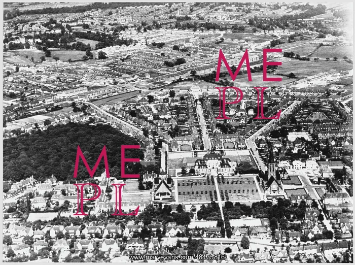 : HAMPSTEAD GARDEN SUBURB : HAMPSTEAD GARDEN SUBURB