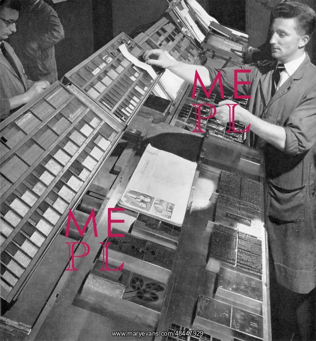  : Hand Compositor receiving spacing materials