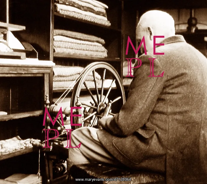  : Hand loom weaver  /  spinner early 1900s