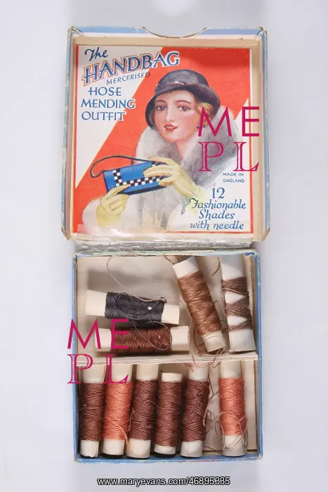 : Handbag hose mending outfit, threads for stocking : Handbag hose mending outfit, threads for stocking