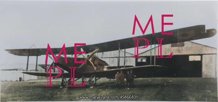  : Handley Page 0-100, (on the ground)