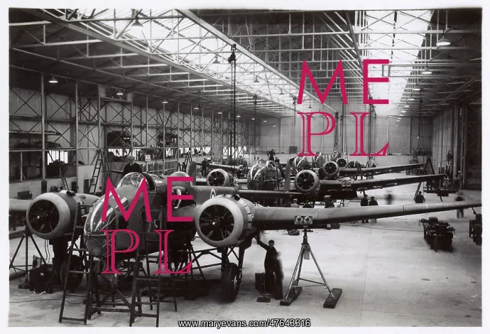 : Handley Page construction, Smalesbury, Lancashire, WW2 : Handley Page construction, Smalesbury, Lancashire, WW2