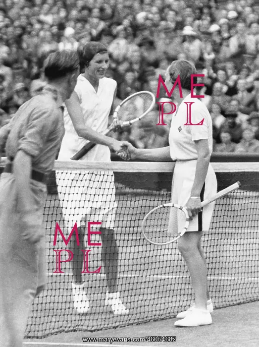 : Handshake after a tennis tournament : Handshake after a tennis tournament