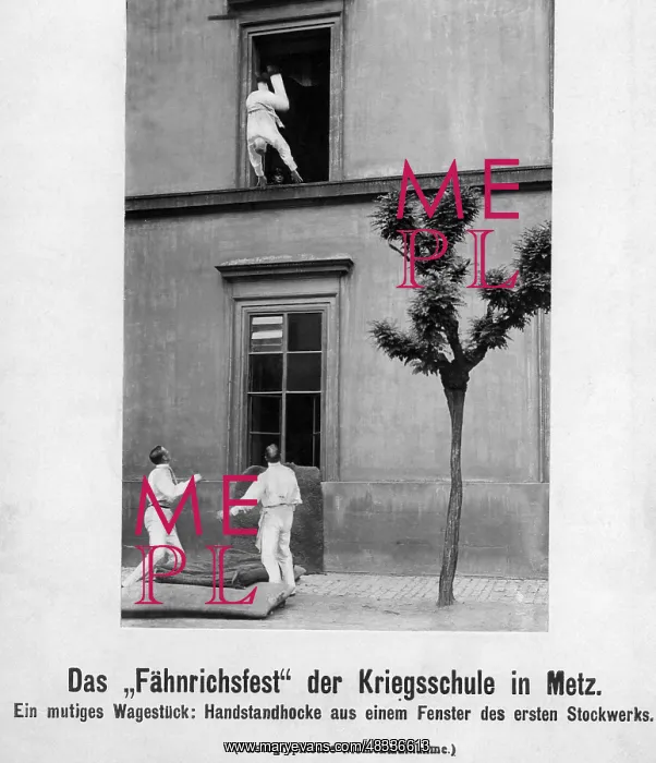 : Handstand squat from a window in the military school Metz : Handstand squat from a window in the military school Metz