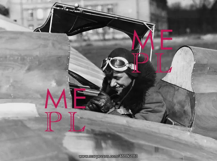 : Hanna Reitsch in the glider Kranich, 1936 : Hanna Reitsch in the glider Kranich, 1936