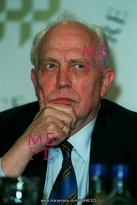  : Hans Tietmeyer