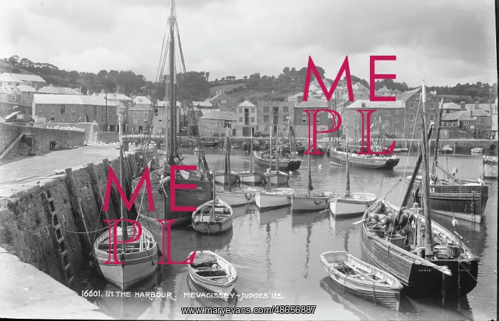 : In the Harbour, Mevagissey : In the Harbour, Mevagissey