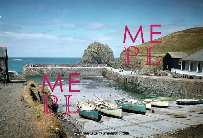 : The harbour, Mullion, The Lizard : The harbour, Mullion, The Lizard