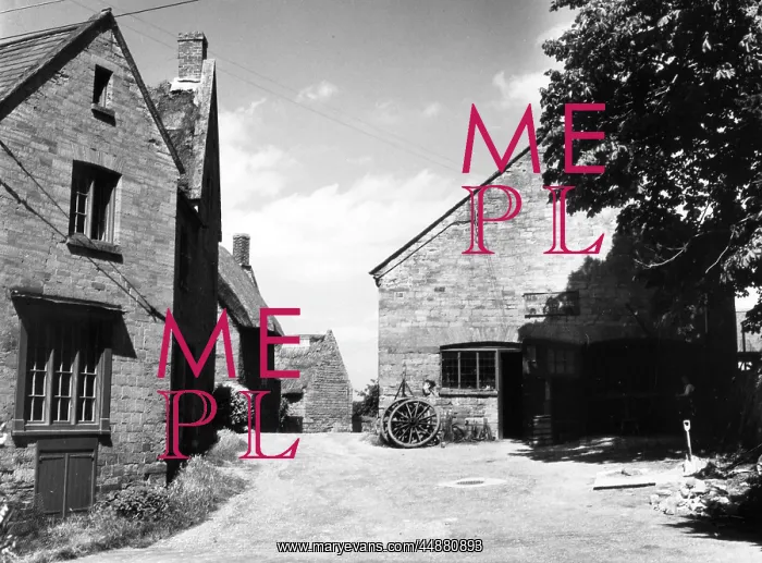 : HARLESTONE SMITHY : HARLESTONE SMITHY
