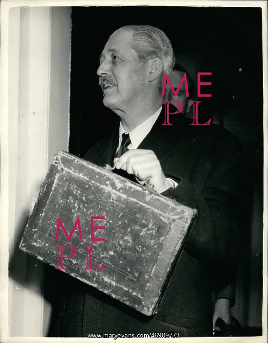 : Harold Macmillan as Chancellor of the Exchequer : Harold Macmillan as Chancellor of the Exchequer