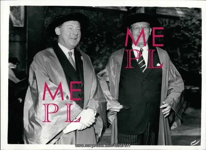 : Harold Macmillan and Hugh Gaitskell receive degrees : Harold Macmillan and Hugh Gaitskell receive degrees